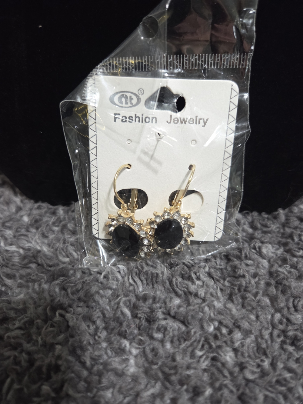 Fashion Jewelry Gold Hoop Earrings with Black Stone and Clear Crystals